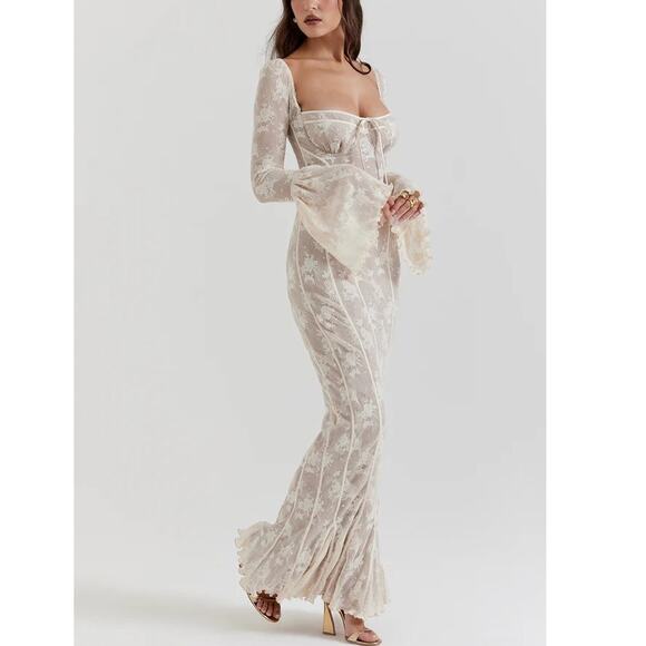 House of CB Delilah Vintage Cream Dotted Lace Romantic Maxi Dress L Long Sleeve - Picture 1 of 7